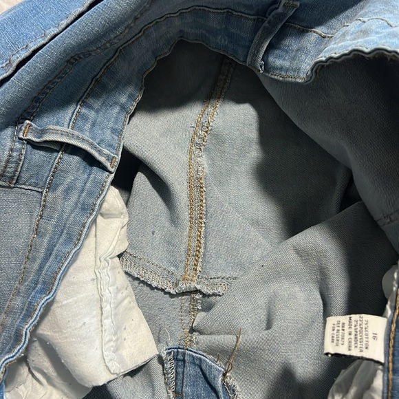 Rue 21 Light Blue Distressed Women's Jeans - Picture 6 of 9